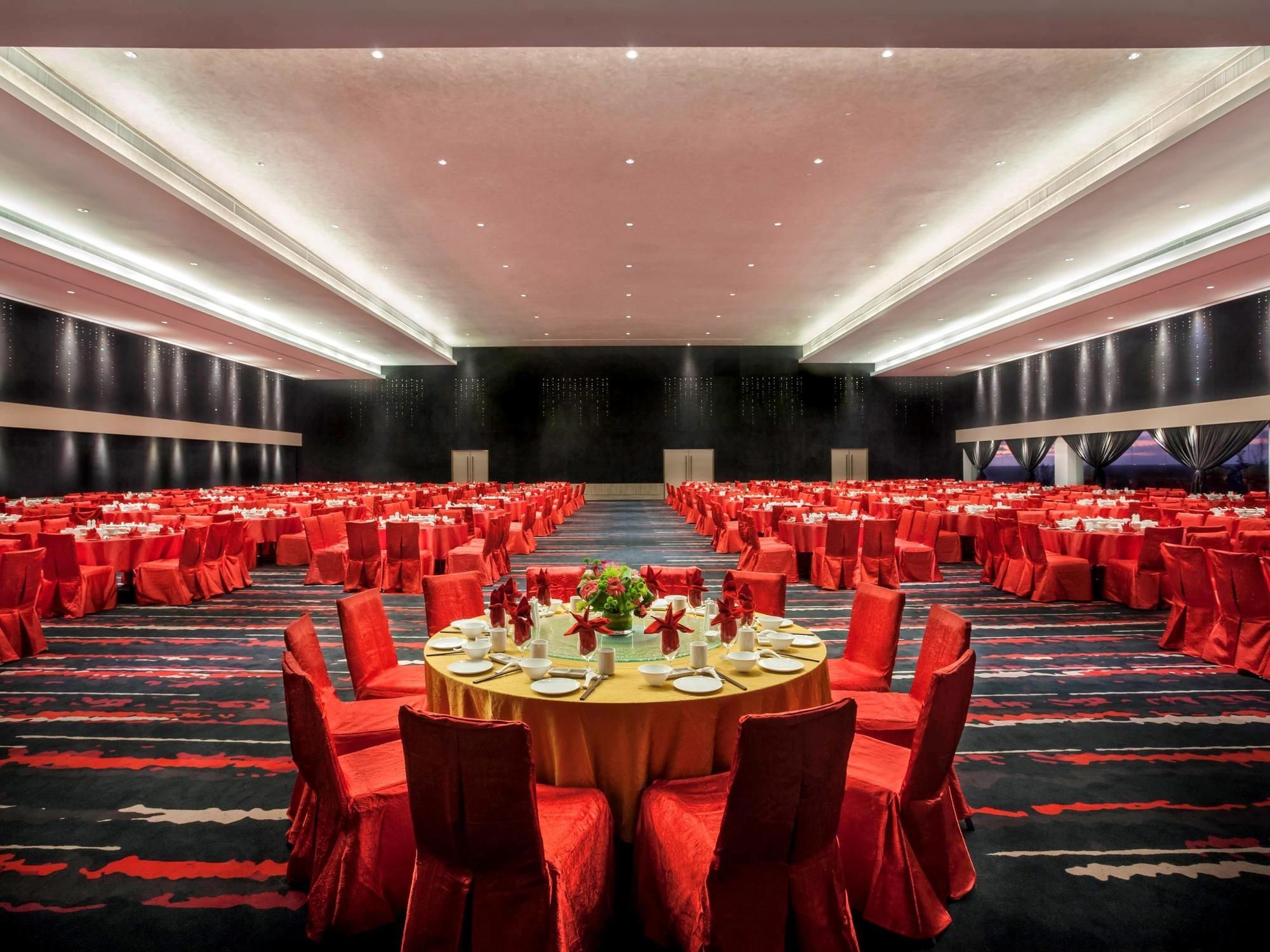 Hotel Pullman Miri Waterfront Extérieur photo The Grand Ballroom