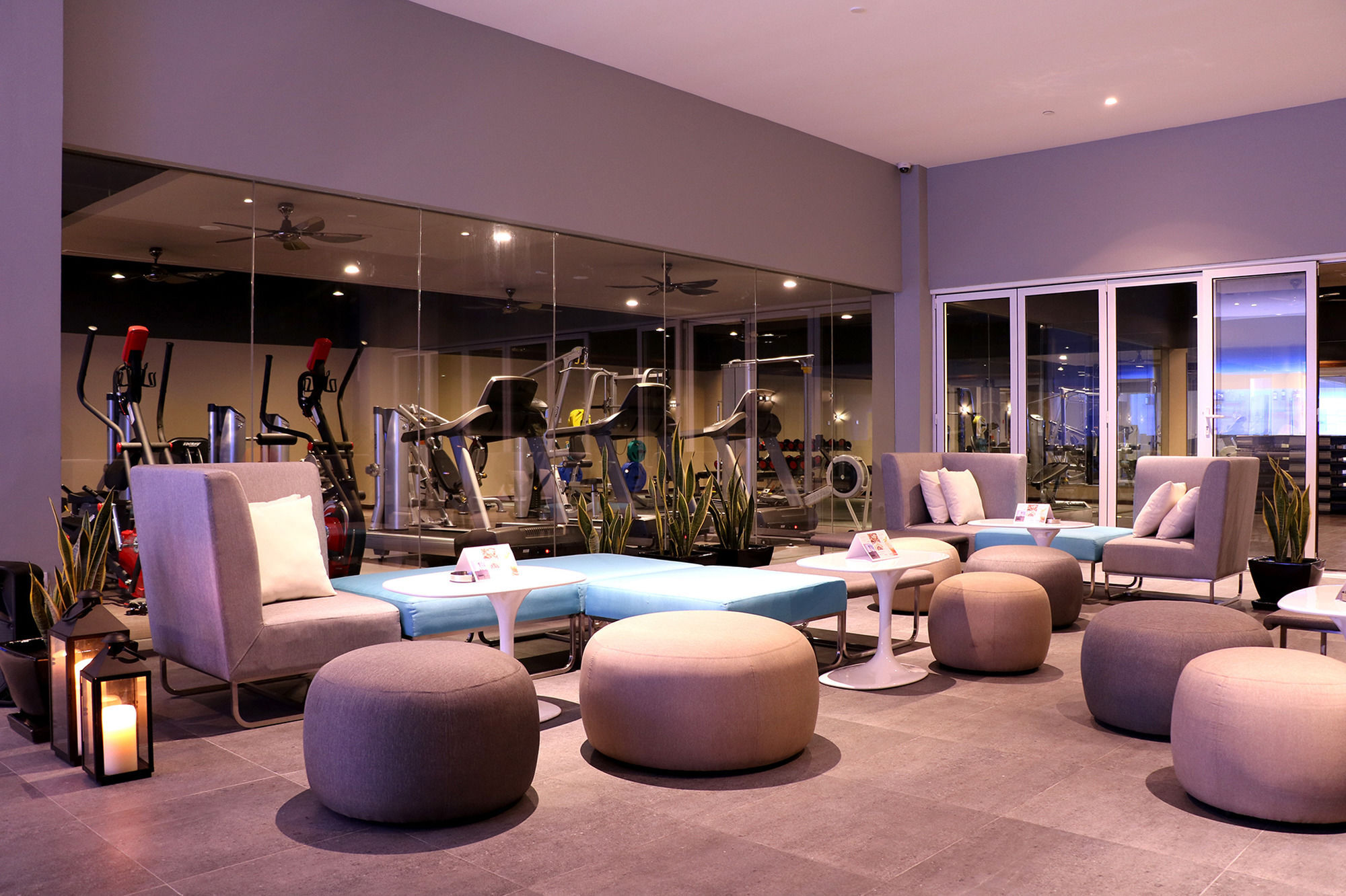 Hotel Pullman Miri Waterfront Extérieur photo The gym at the hotel